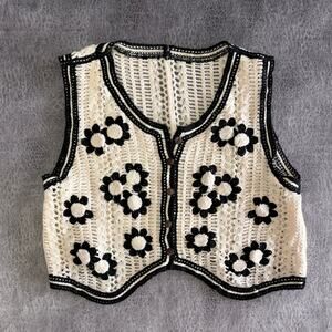 Floral Crochet Sleeveless Lightweight Vest